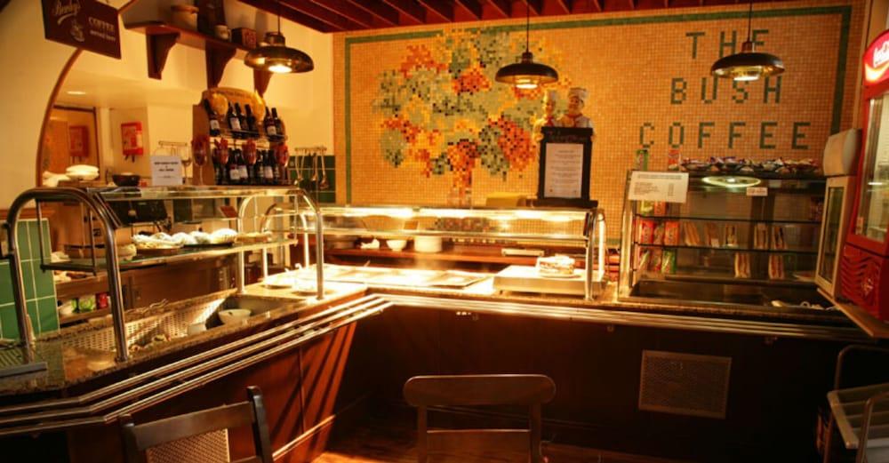 灌木丛酒店 County Leitrim 外观 照片