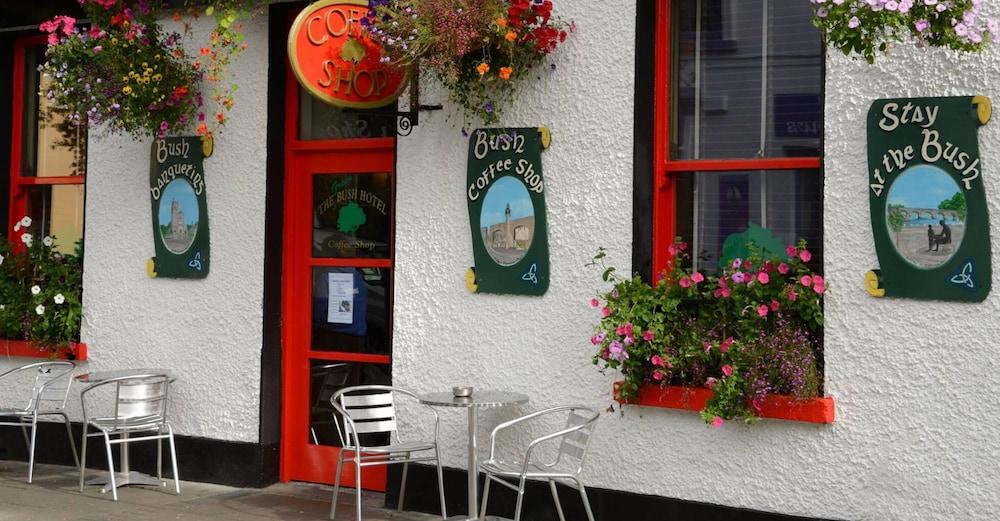 灌木丛酒店 County Leitrim 外观 照片